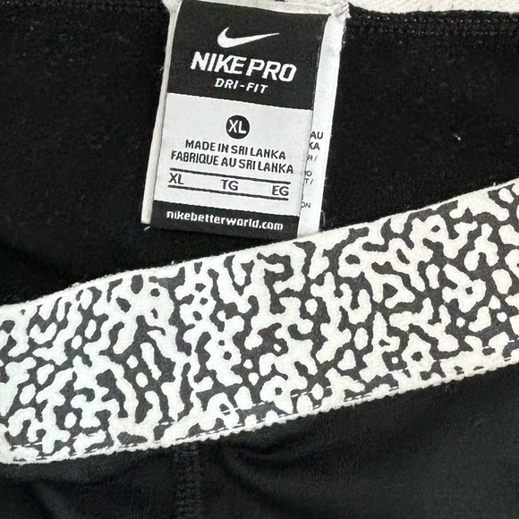 Nike Cold Weather Leggings - Picture 3 of 3